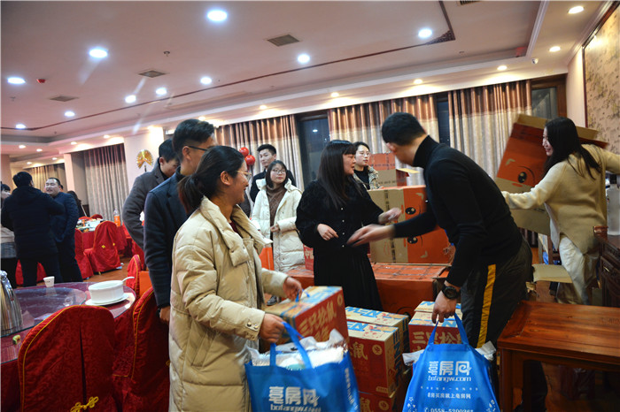 名流共聚2019亳州楼市品牌盛典暨亳房网客户答谢宴圆满举行