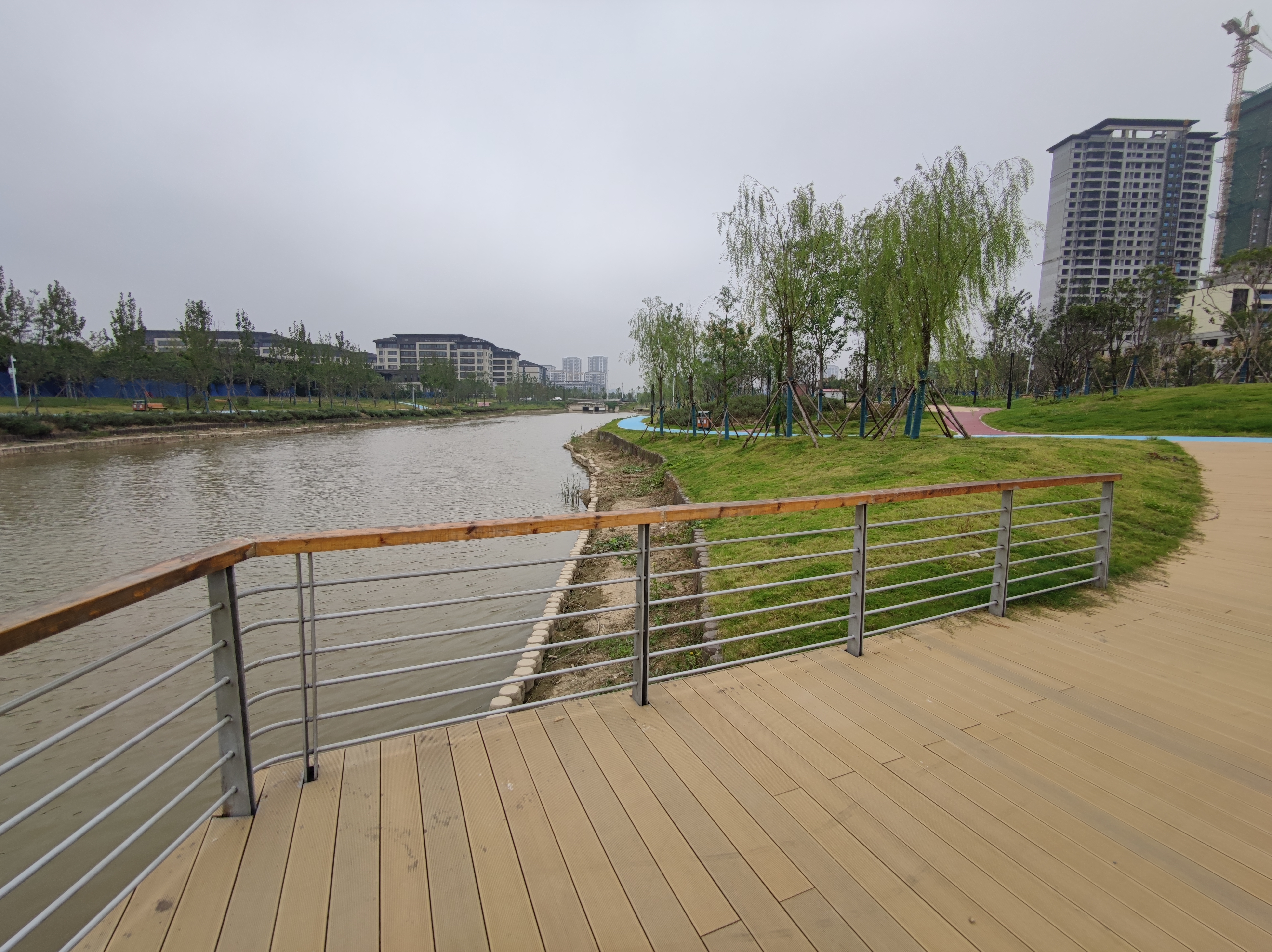 市区道东新城新增一条沿河景观带